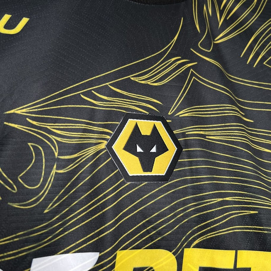 2024/2025 Wolverhampton Wanderes Football Shirt