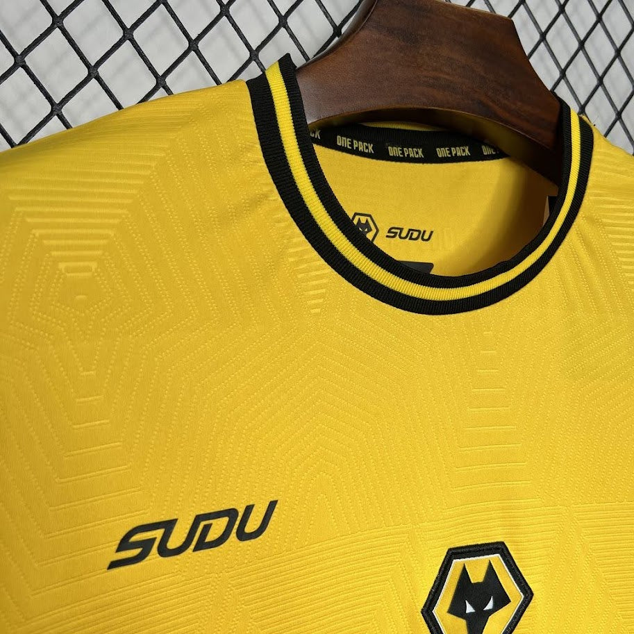 2024/2025 Wolverhampton Wanderes Football Shirt